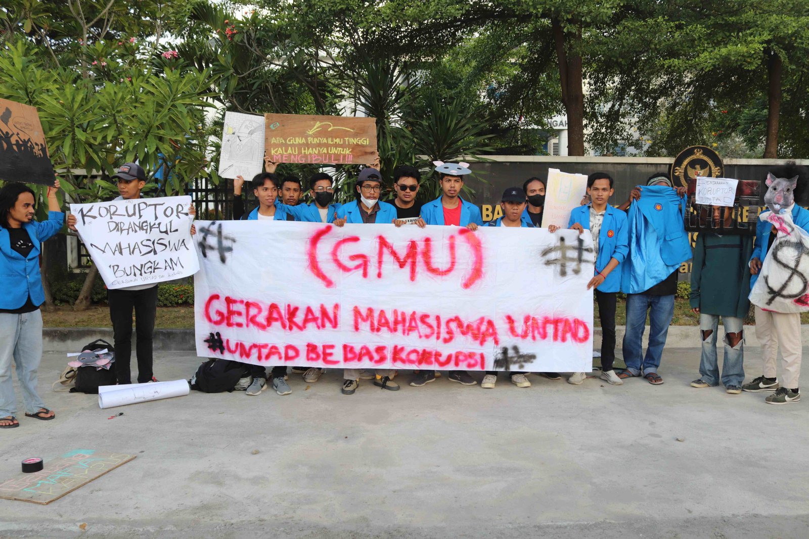 Tuntut Transparansi Hasil Audit BPK, GMU Lakukan Aksi Bisu